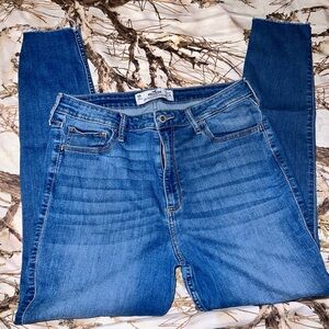 Hollister Medium Wash Skinny Jeans